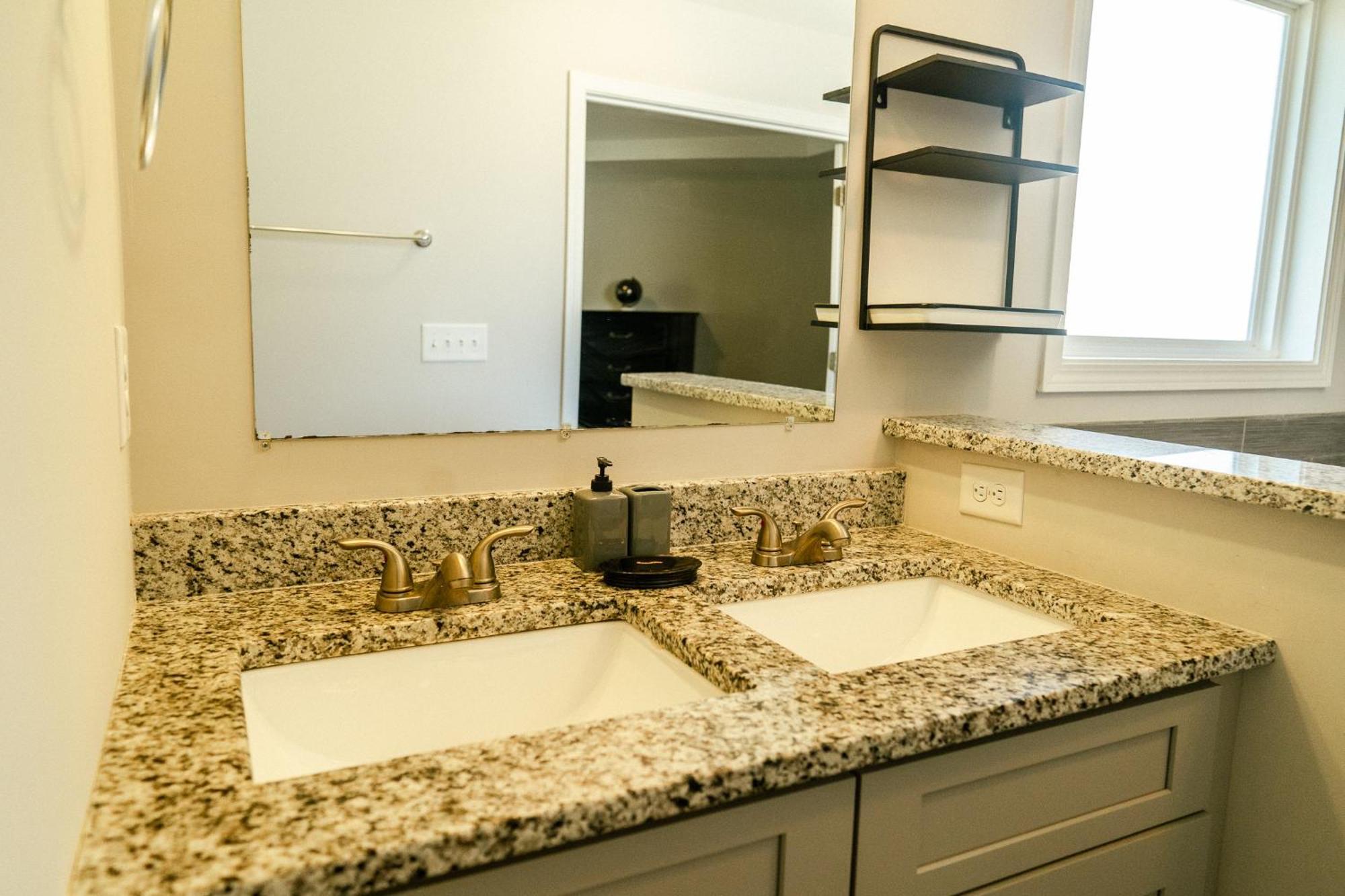 אטלנטה Enjoy This Mini-Mansion Near Downtown And The Airport! מראה חיצוני תמונה